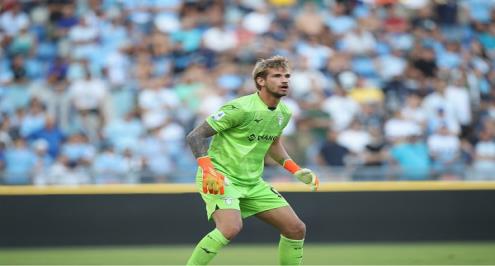 "أدرك بعد سنوات عظمة جاره الأسطورة".. بروفيديل بطل لاتسيو يطير بقفازه في سماء روما بدوري الأبطال